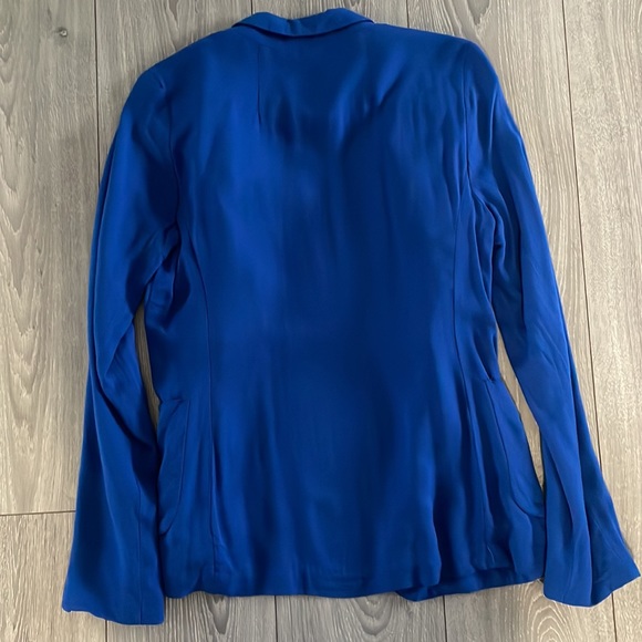 Aritzia Talula Blazer - Picture 7 of 7